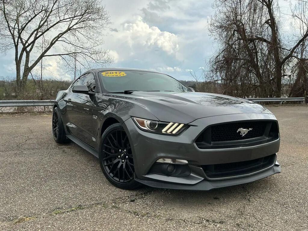 2017 FORD Mustang
