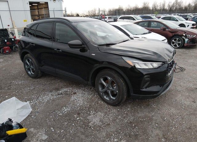 2025 FORD Escape