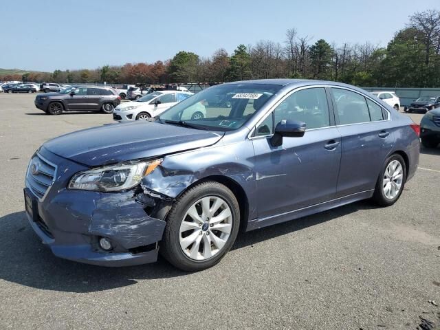 2017 SUBARU Legacy