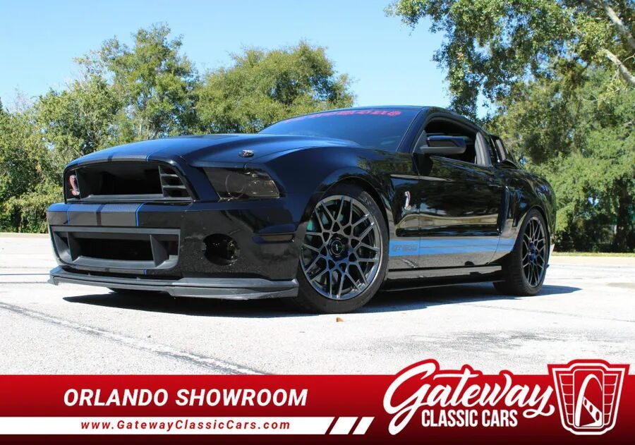 2013 FORD Mustang