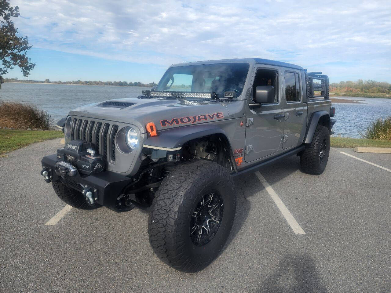 2022 JEEP Gladiator