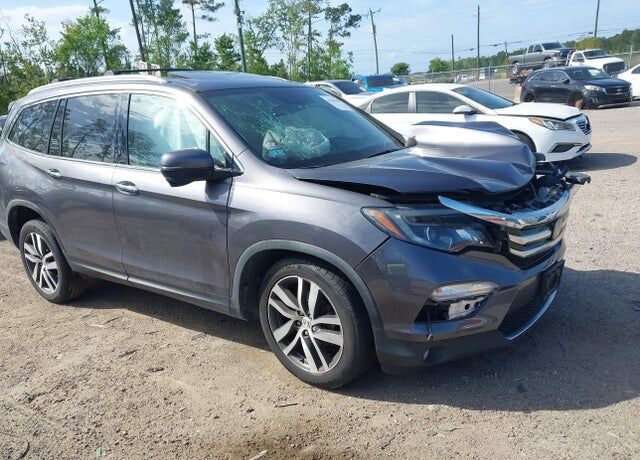 2017 HONDA Pilot