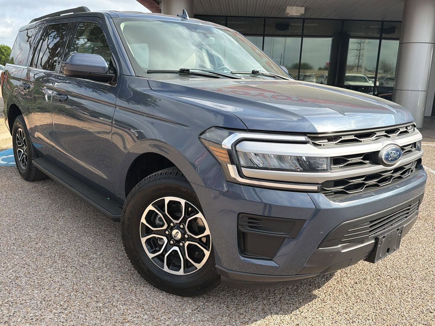 2023 FORD Expedition