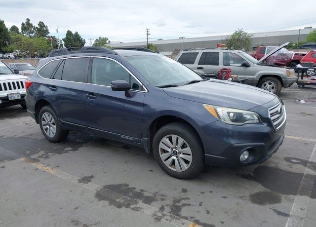 2015 SUBARU Outback