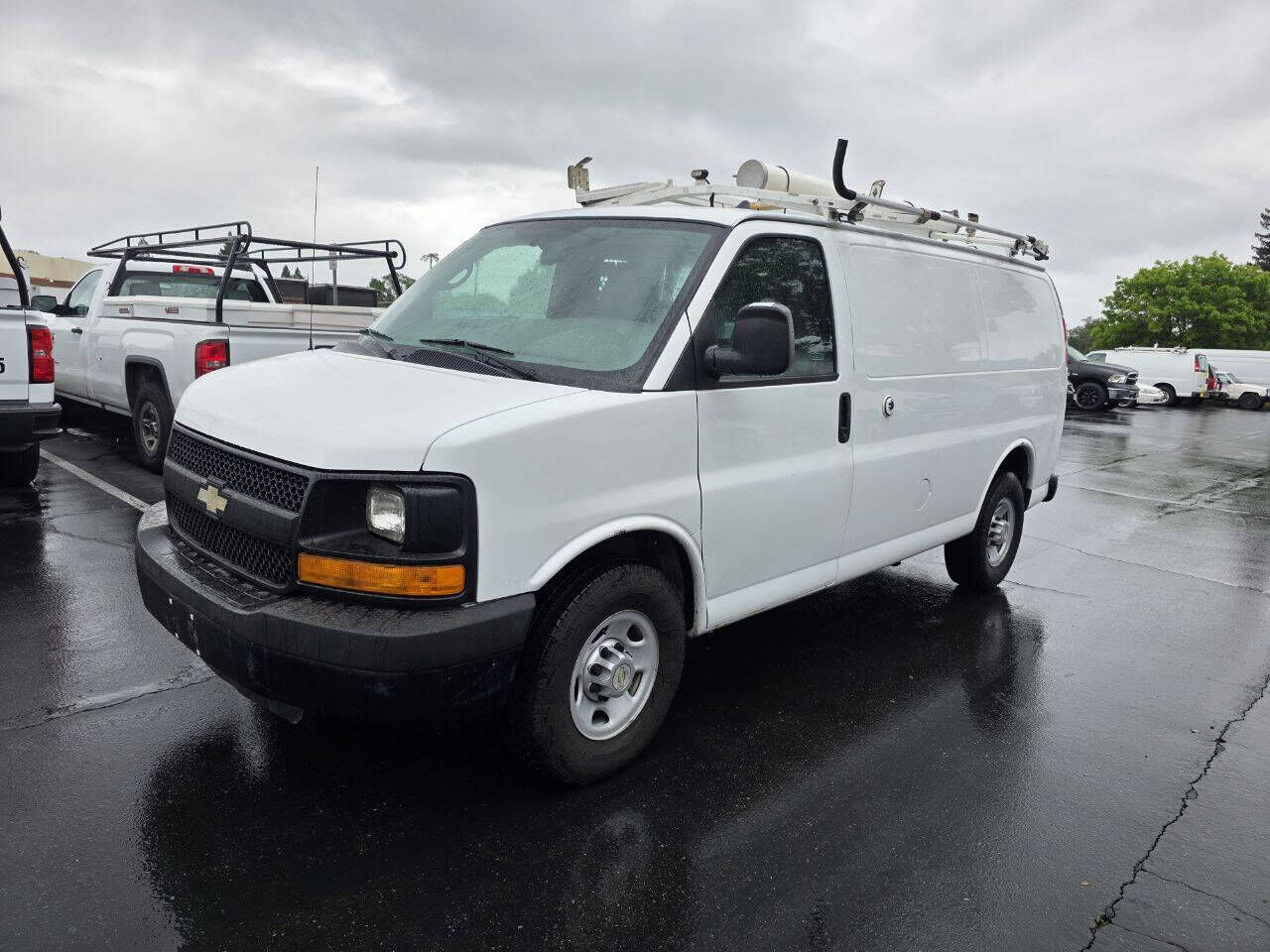 2013 CHEVROLET Express