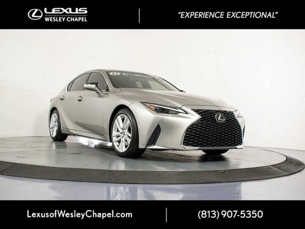 2023 LEXUS IS