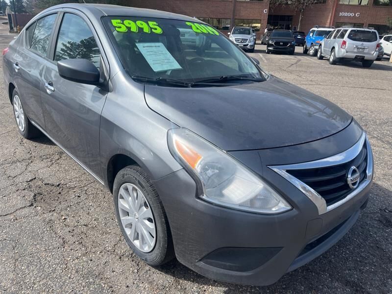 2019 NISSAN Versa