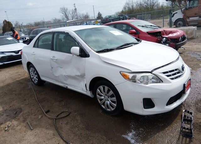 2013 TOYOTA Corolla