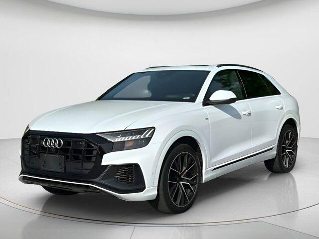2020 AUDI Q8