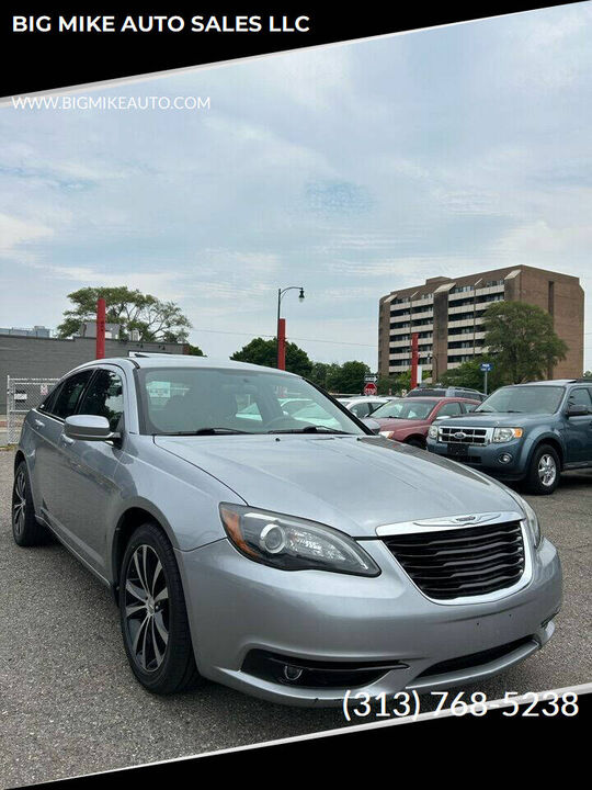 2013 CHRYSLER 200