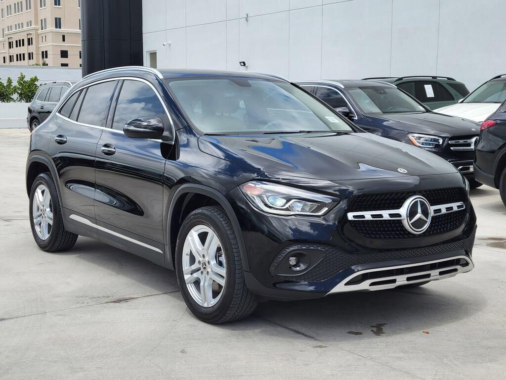 2023 MERCEDES-BENZ GLA-Class