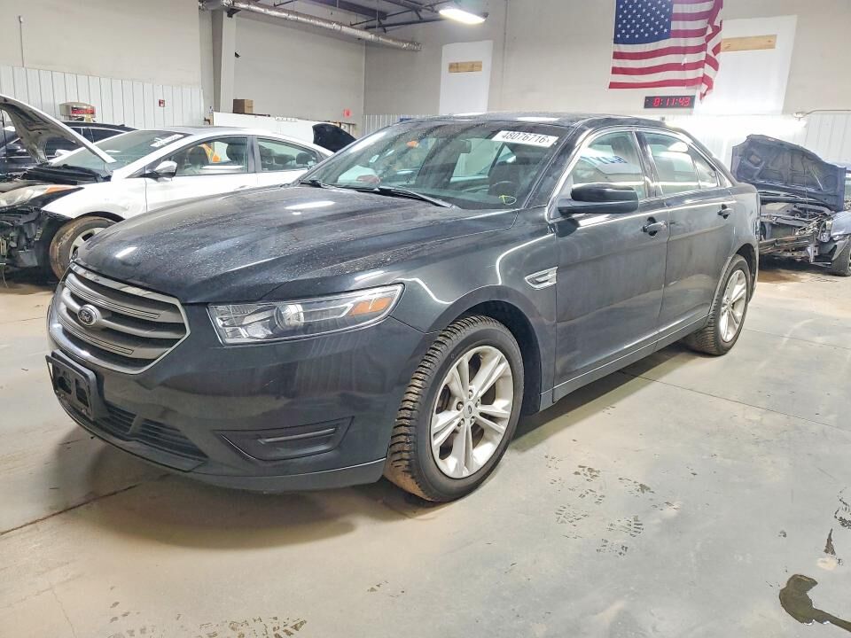 2015 FORD Taurus