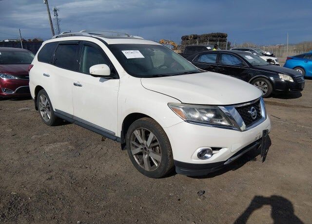 2015 NISSAN Pathfinder