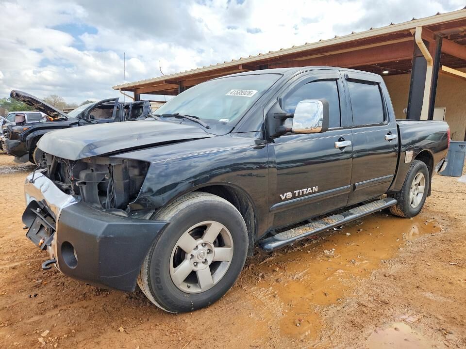 2005 NISSAN Titan