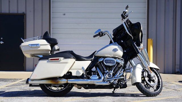2022 HARLEY DAVIDSON FLHXS / Street Glide Special