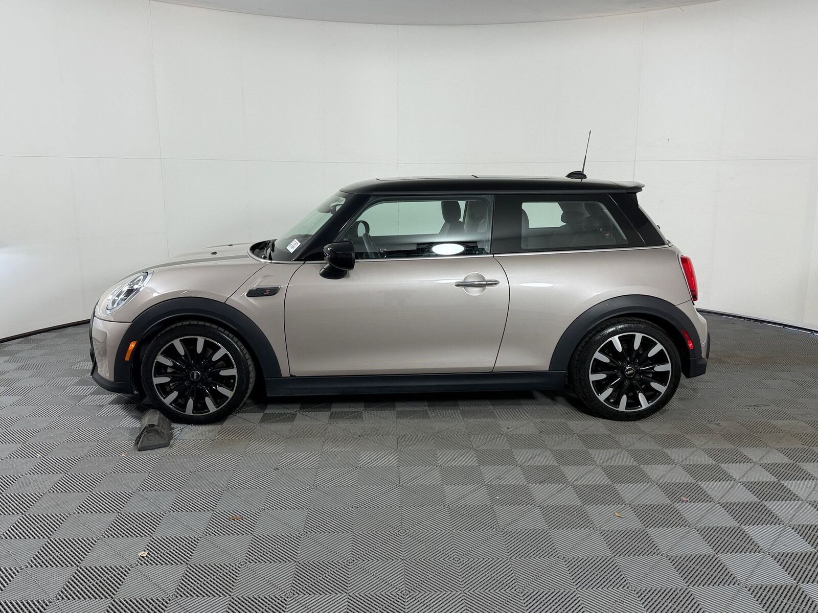 2023 MINI Hardtop