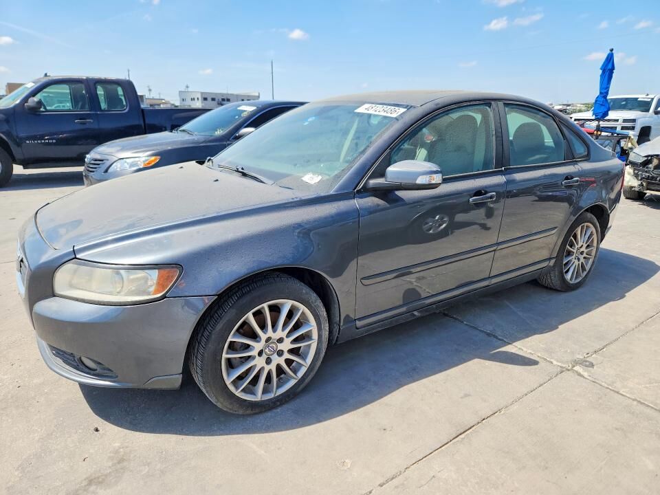 2010 VOLVO S40