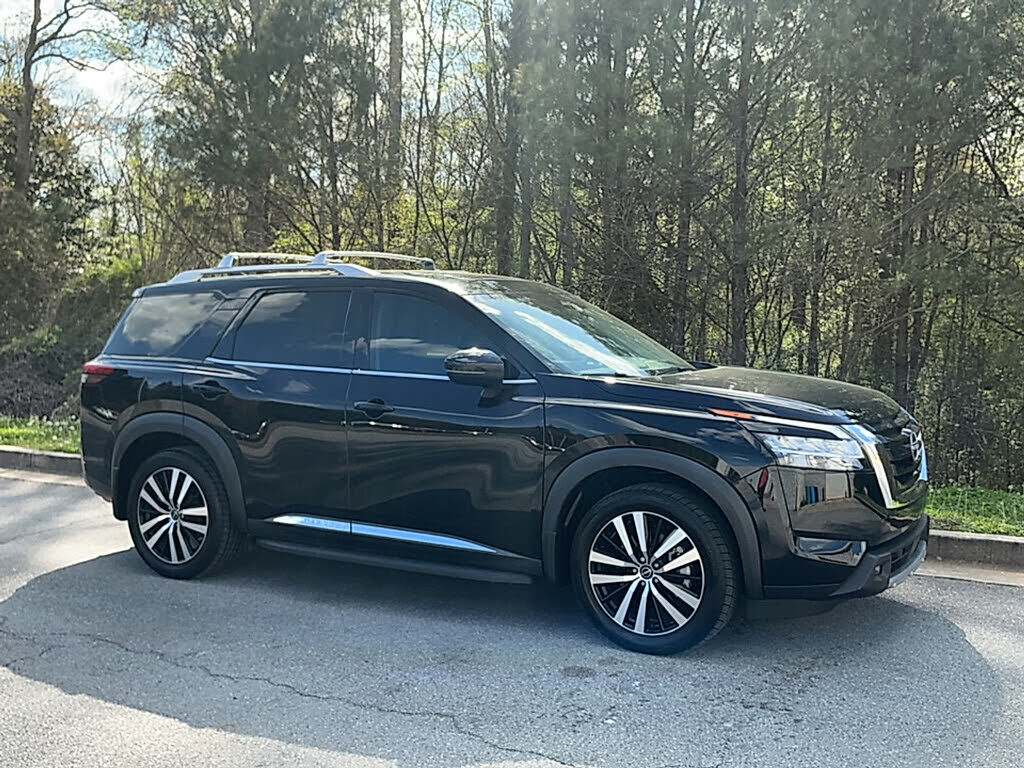 2023 NISSAN Pathfinder
