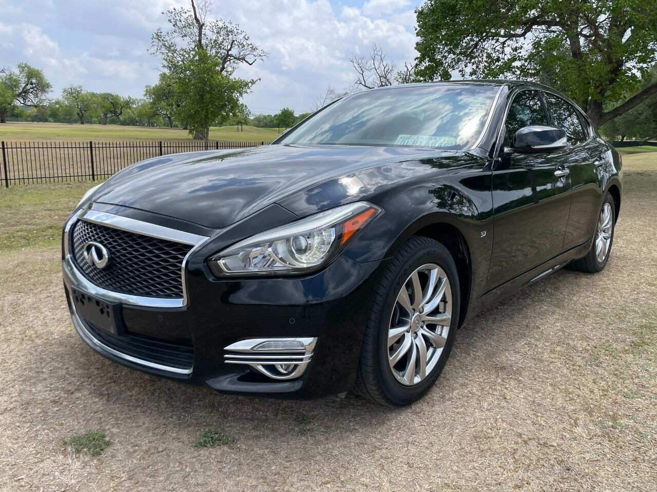 2015 INFINITI Q70