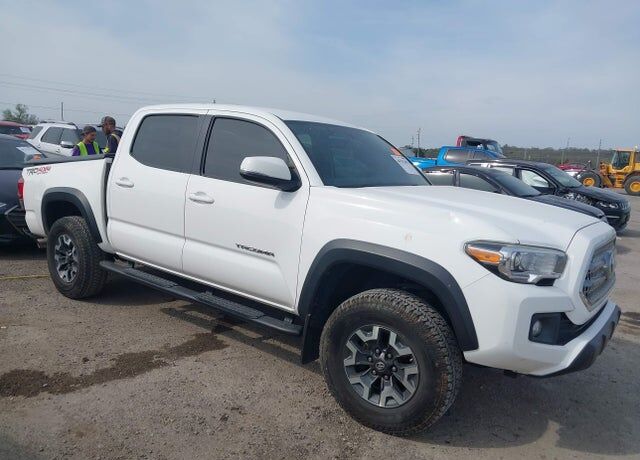2017 TOYOTA Tacoma