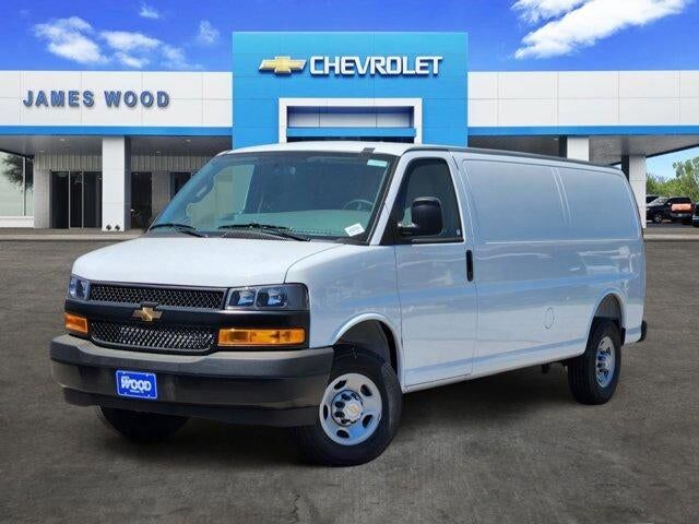 2026 CHEVROLET Express