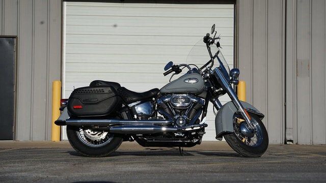 2024 HARLEY DAVIDSON FLHCS / Heritage Classic 114