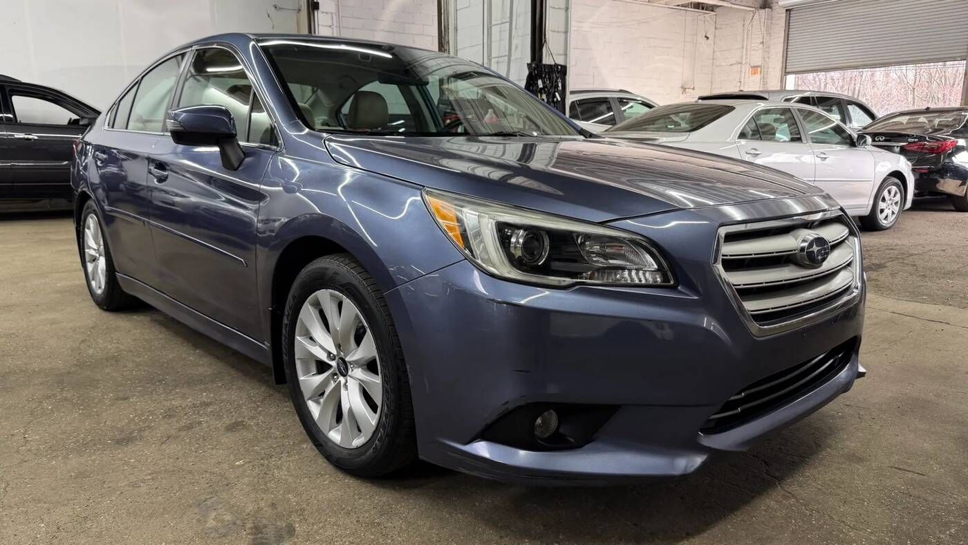 2015 SUBARU Legacy