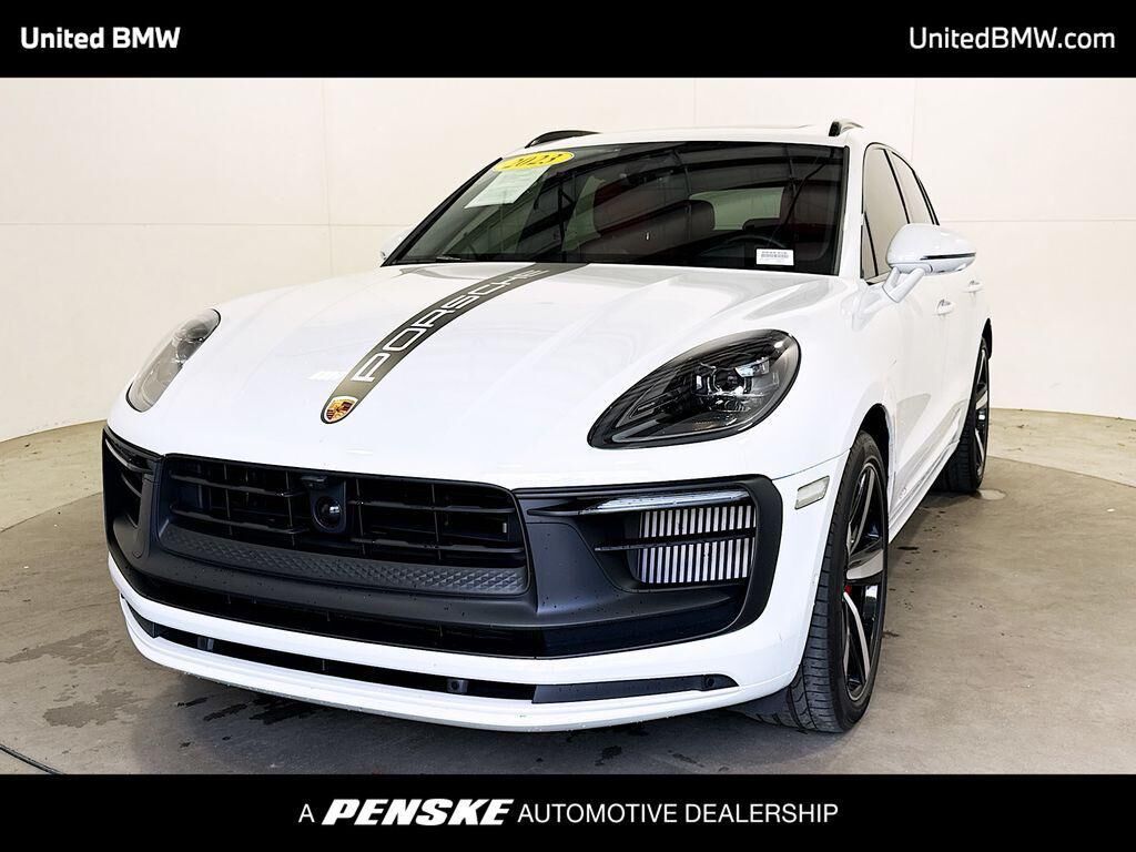 2023 PORSCHE Macan