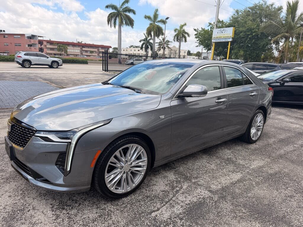 2022 CADILLAC CT4