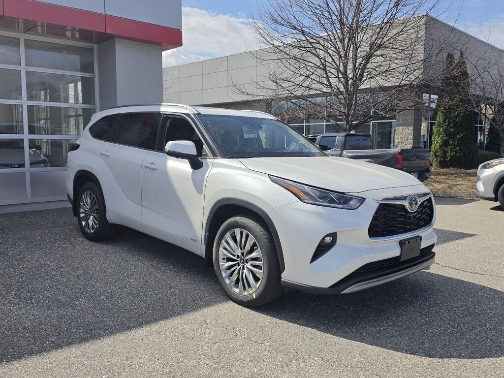 2026 TOYOTA Highlander