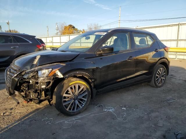 2024 NISSAN Kicks