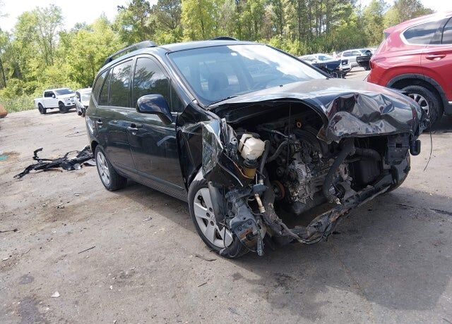 2009 KIA Rondo