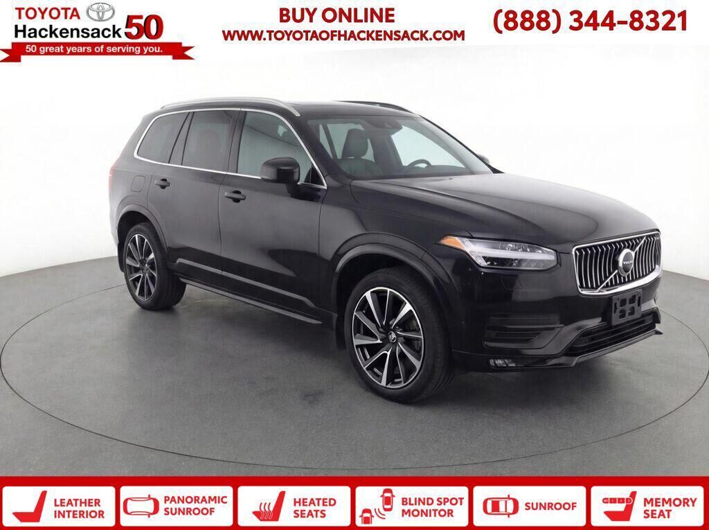 2022 VOLVO XC90
