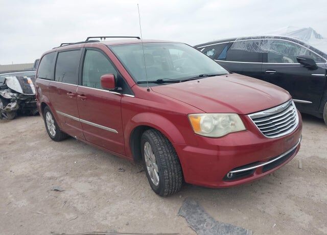2012 CHRYSLER Town and Country