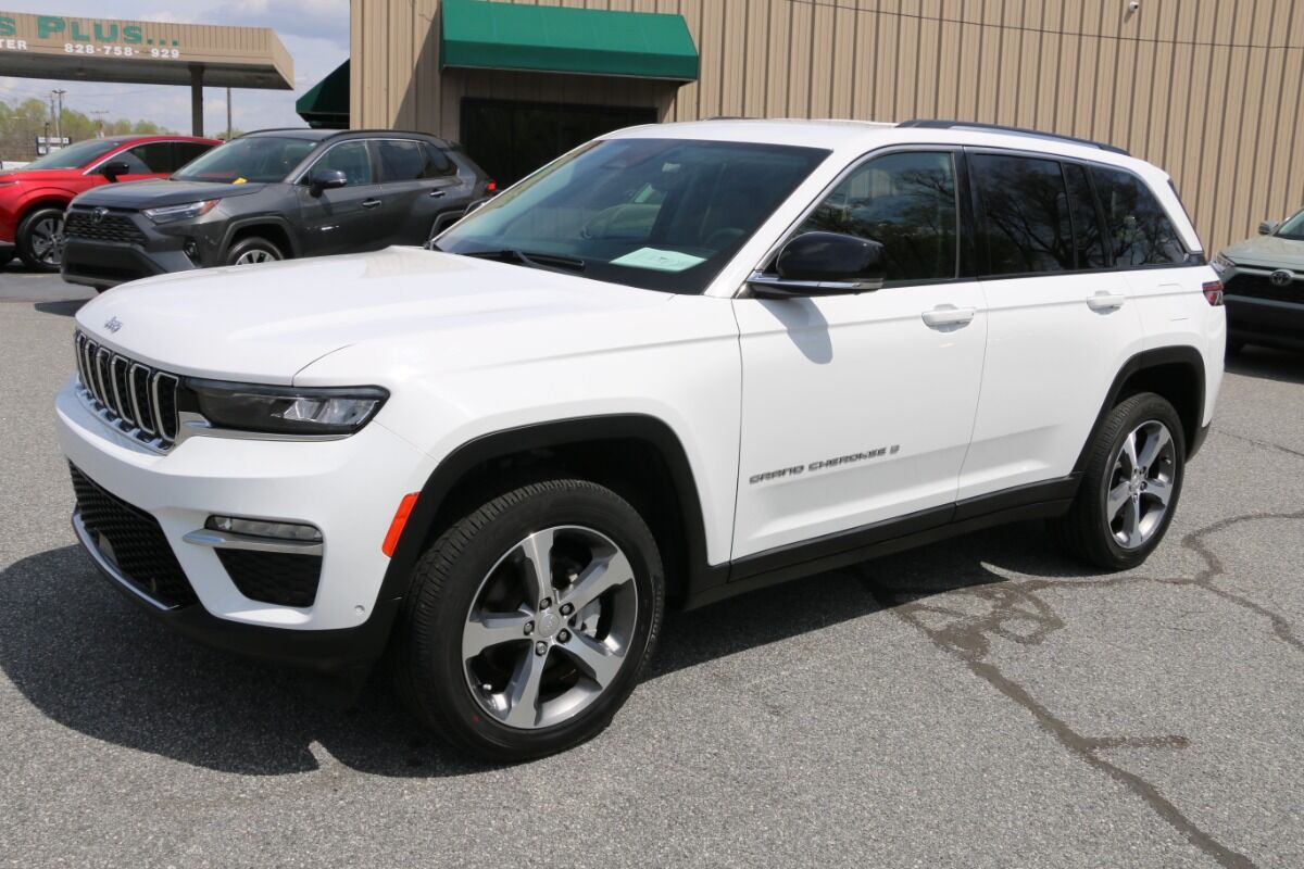 2023 JEEP Grand Cherokee