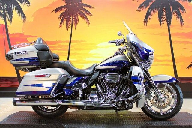 2017 HARLEY DAVIDSON FLHTKSE / CVO LIMITED