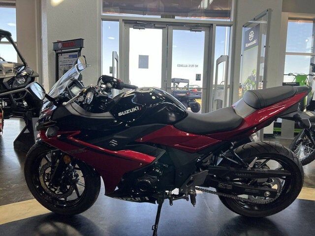 2025 SUZUKI GSX250R