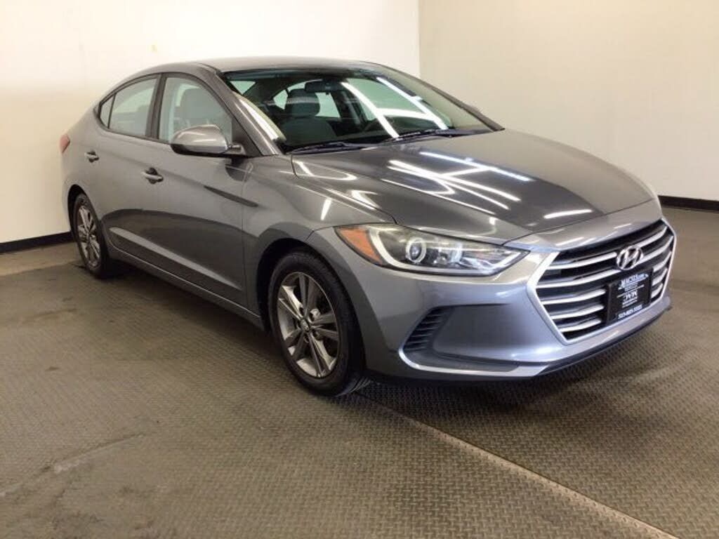 2018 HYUNDAI Elantra
