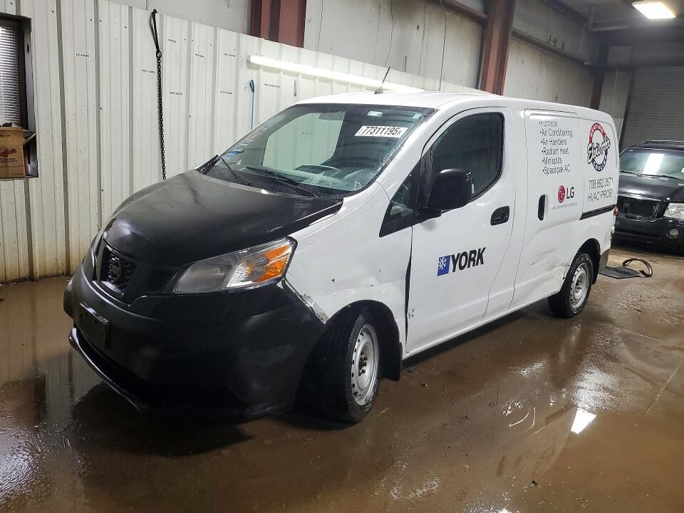 2015 NISSAN NV200