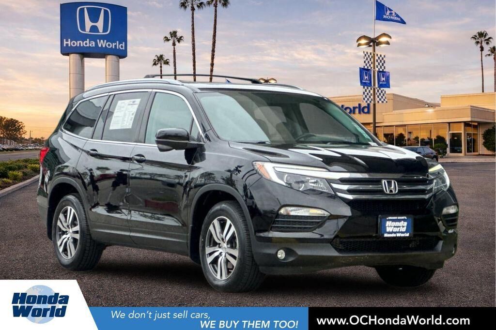 2017 HONDA Pilot