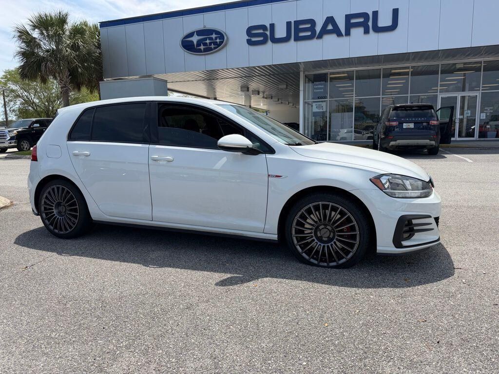 2020 VOLKSWAGEN Golf GTI