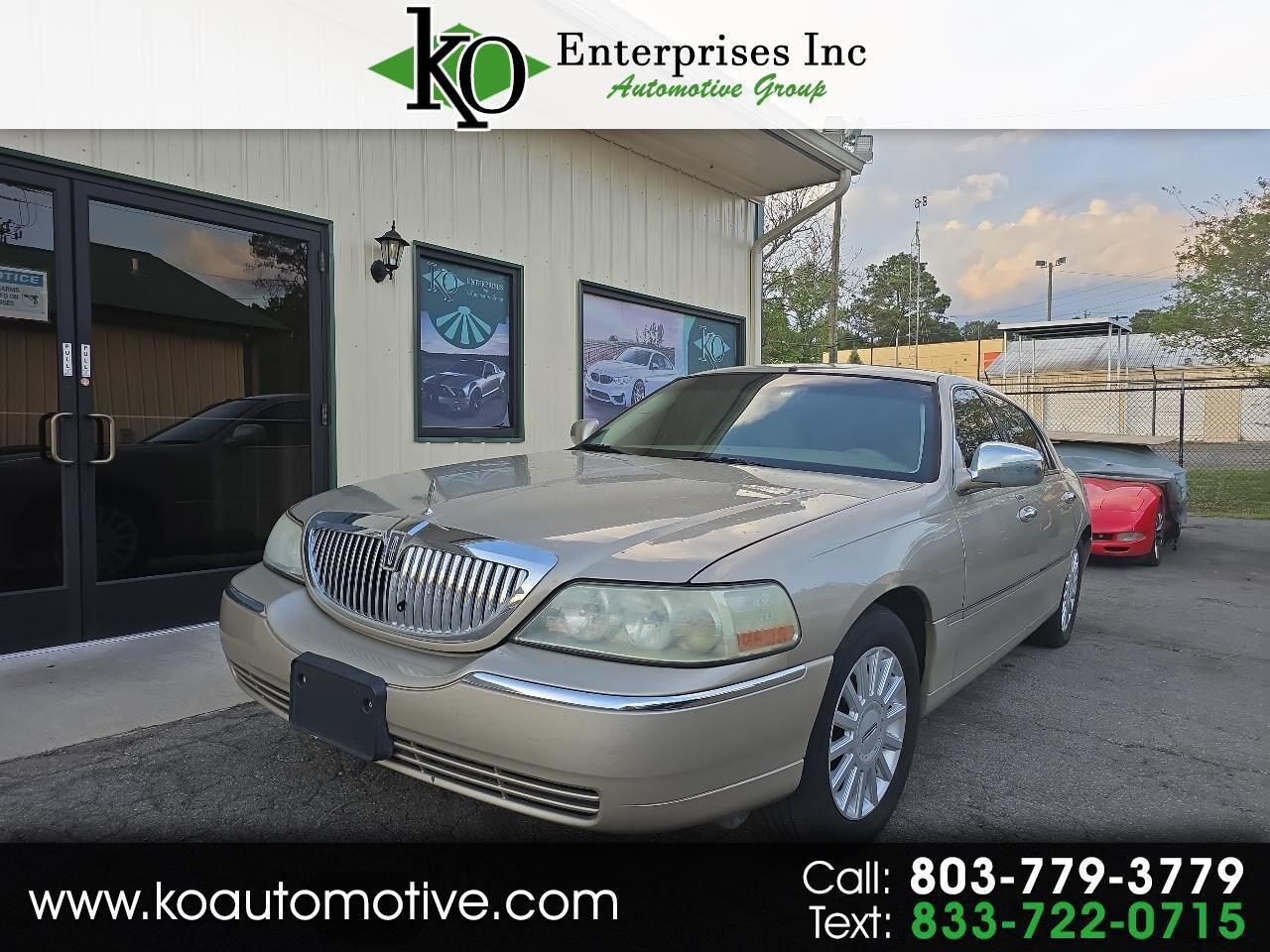 2005 LINCOLN Town Car