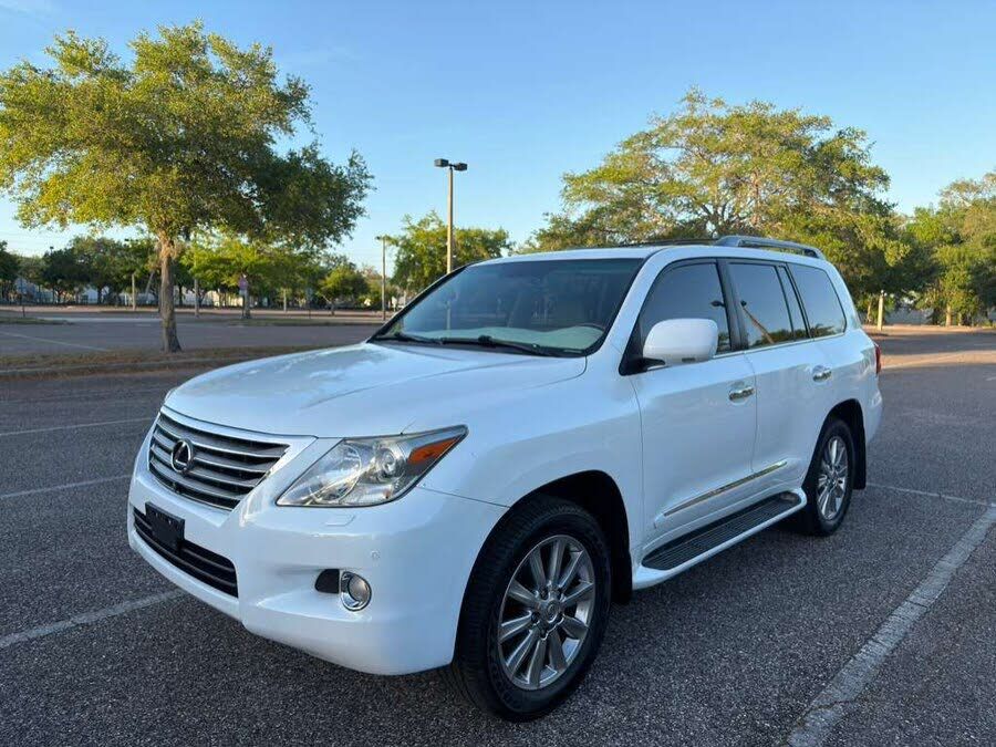 2011 LEXUS LX