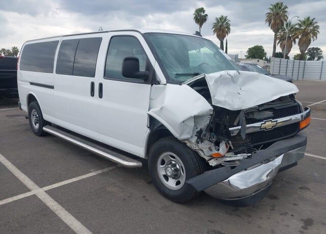 2017 CHEVROLET Express