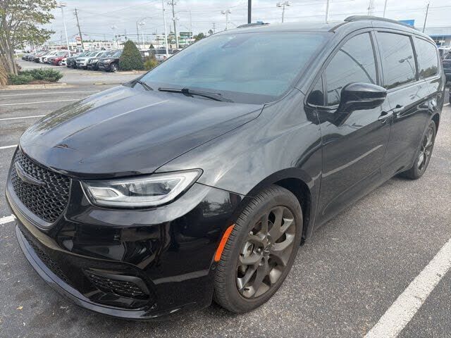 2023 CHRYSLER Pacifica