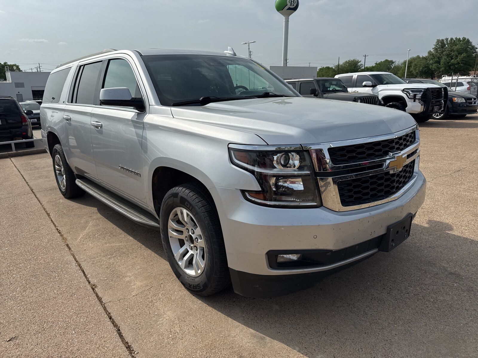 2018 CHEVROLET Suburban