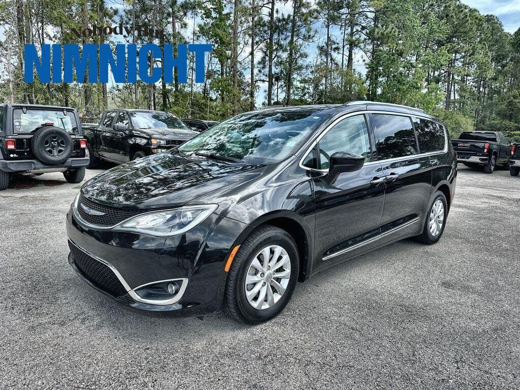 2019 CHRYSLER Pacifica