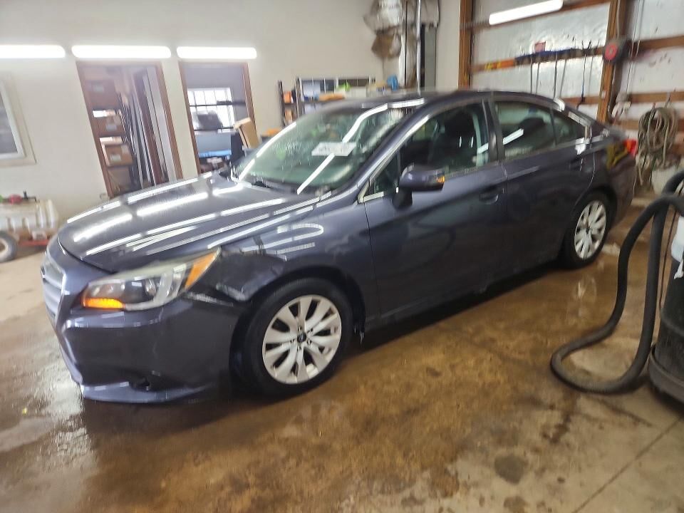 2016 SUBARU Legacy