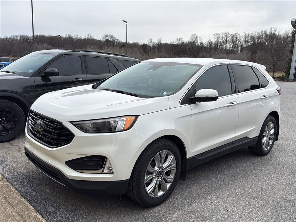 2022 FORD Edge