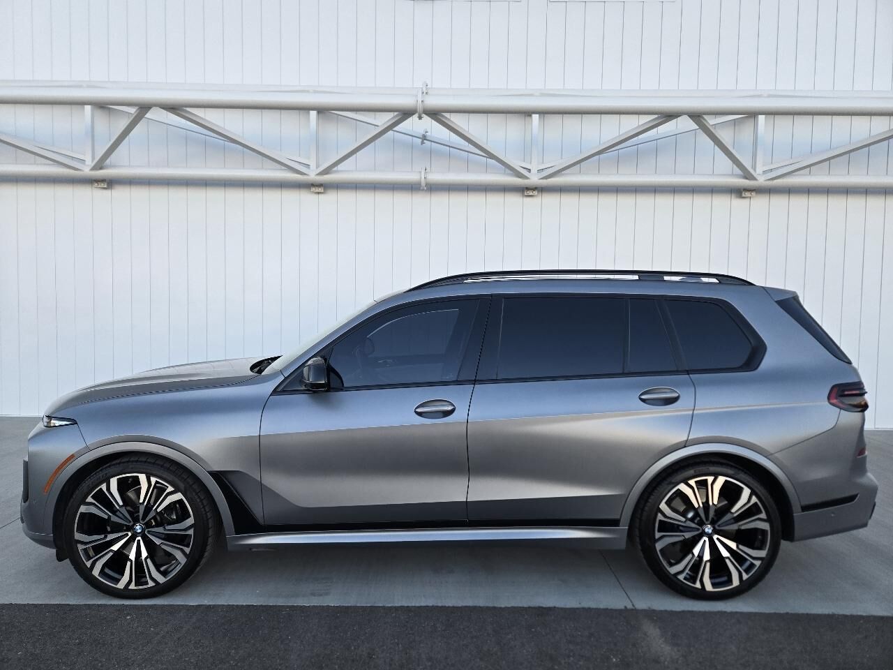 2023 BMW X7